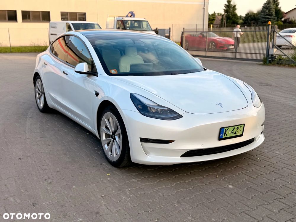 Tesla Model 3 Long Range RWD - 2