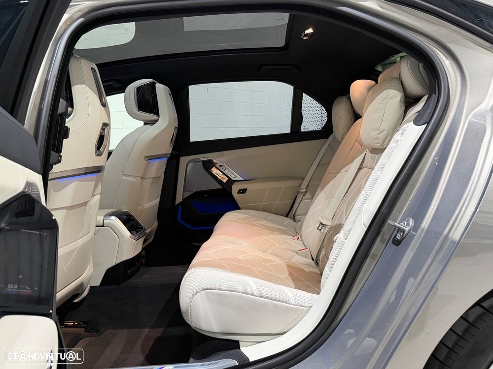 BMW 740 d xDrive Pack Desportivo M Pro - 9