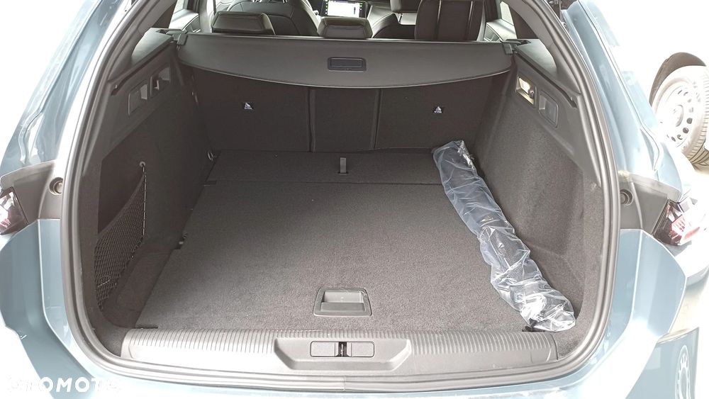 Peugeot 308 Hybrid 145 e-DSC6 GT - 28