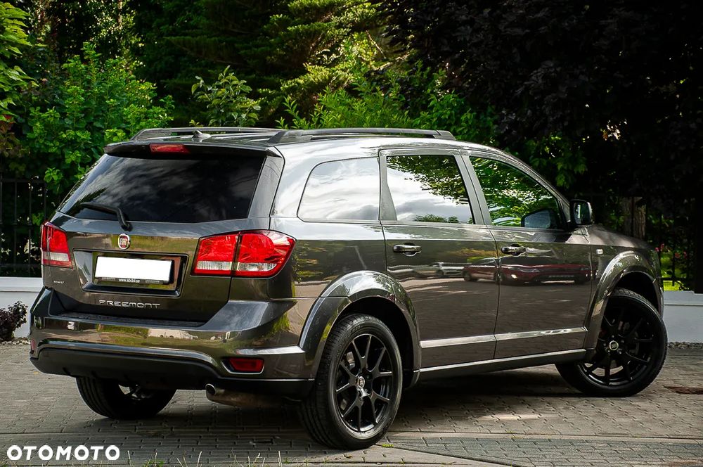 Fiat Freemont 2.0 Multijet 16V DPF Automatik Allrad Black Code - 17