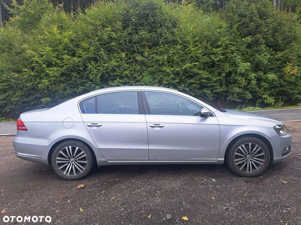 Volkswagen Passat 2.0 TDI Comfortline - 8