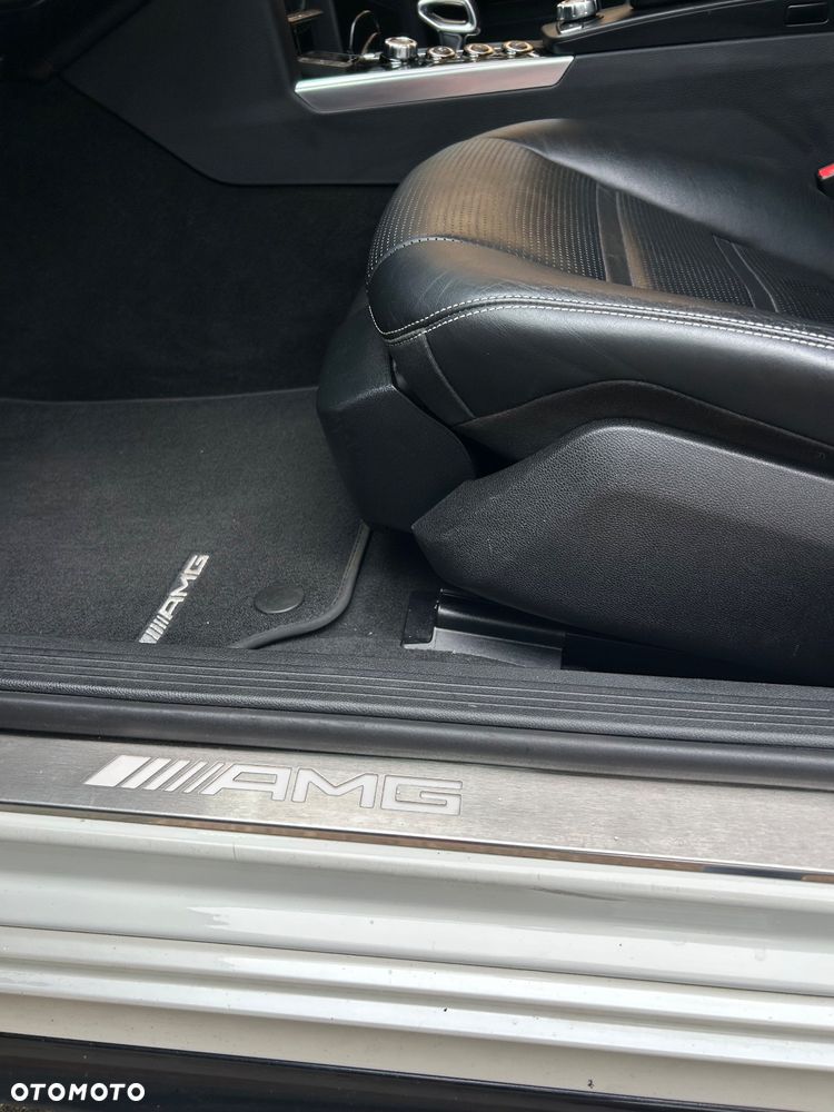 Mercedes-Benz Klasa E 63 AMG S 4-Matic - 5