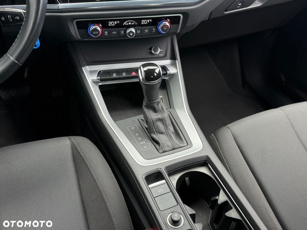 Audi Q3 40 TDI Quattro S Line S tronic - 23