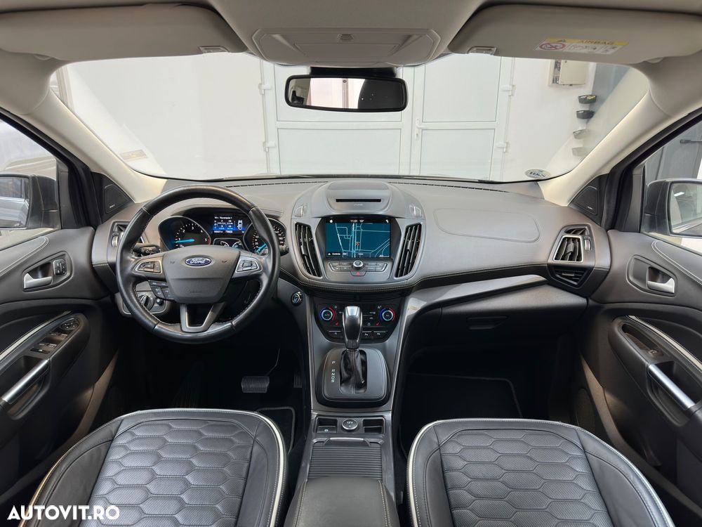 Ford Kuga 2.0 TDCi 4x4 Aut. Vignale - 9