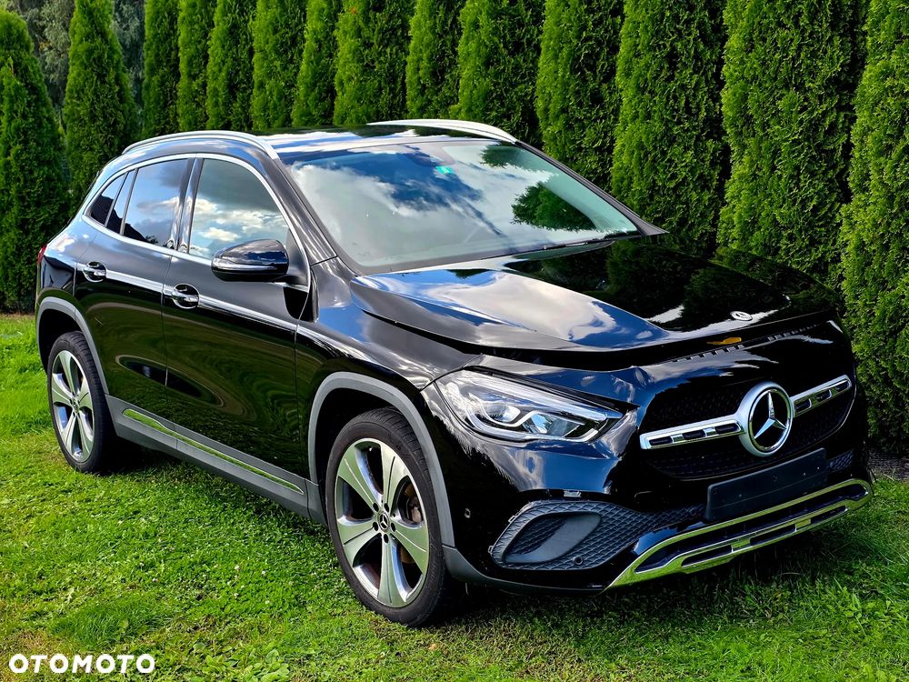 Mercedes-Benz GLA 180 7G-DCT - 1