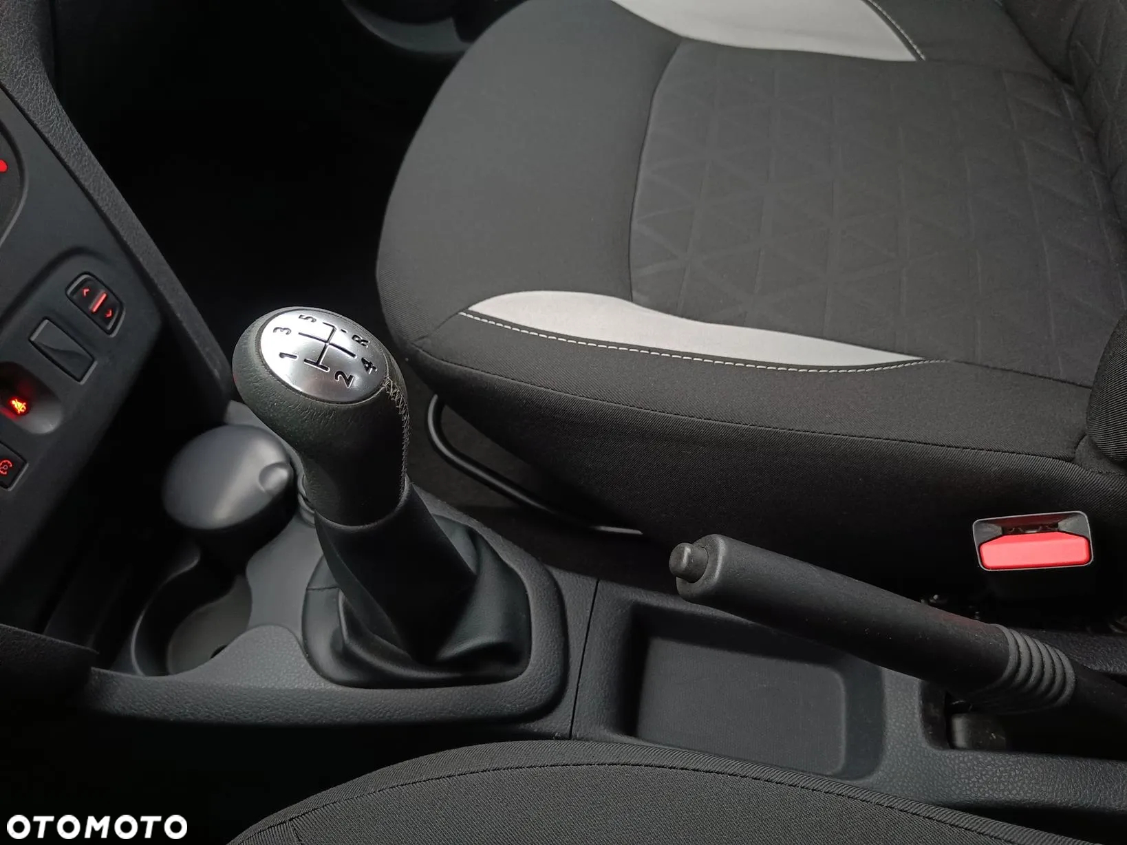 Dacia Sandero Stepway TCe 90 Prestige - 38