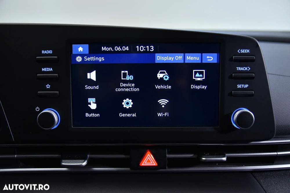 Hyundai Elantra - 21