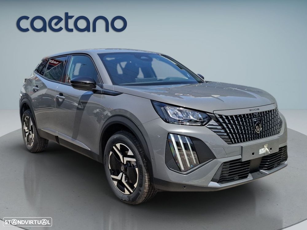 Peugeot 2008 1.2 Hybrid Allure e-DCS6 — fotografia 10