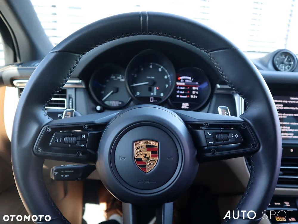 Porsche Macan Standard - 21