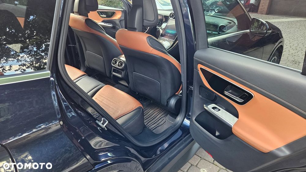 Mercedes-Benz GLC 220 d mHEV 4-Matic AMG Line - 33