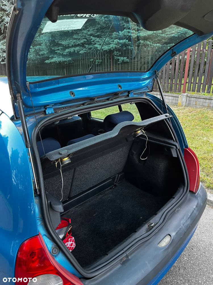 Renault Clio - 16