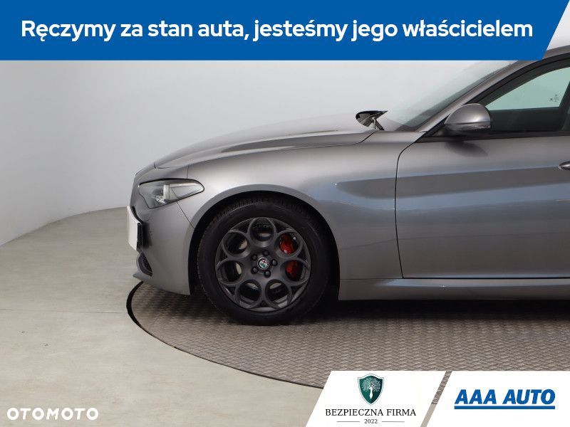 Alfa Romeo Giulia - 17