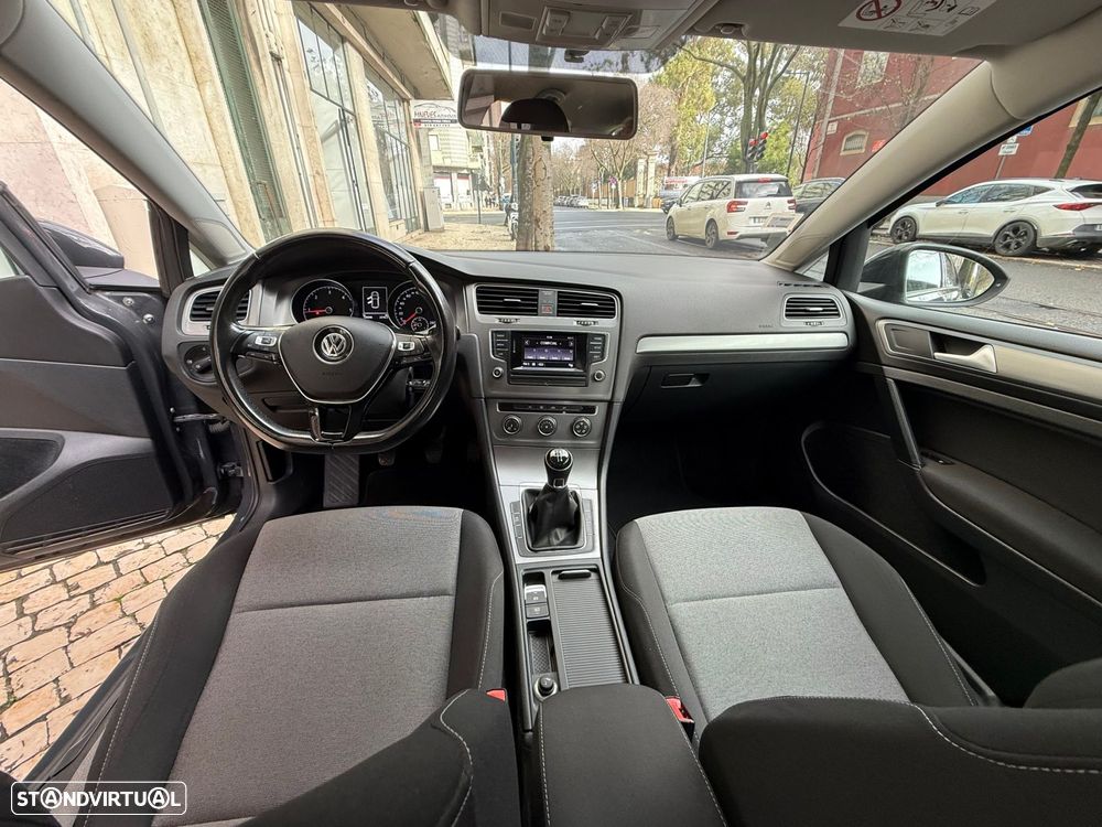 VW Golf 1.6 TDi BlueMotion Confortline - 13