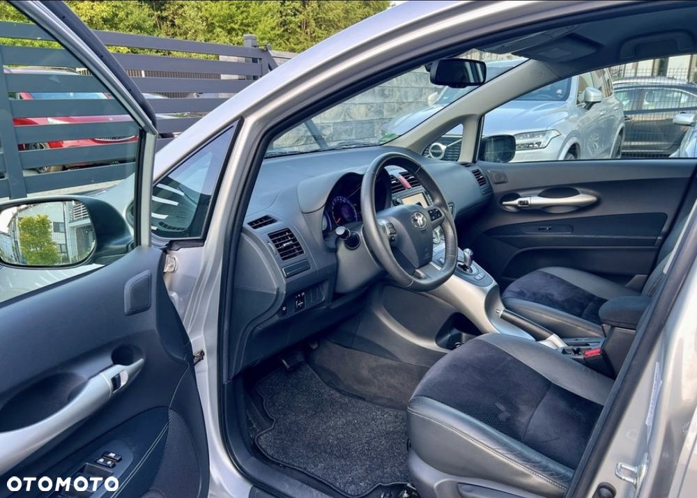 Toyota Auris 1.8 HSD Prestige NAVI - 15