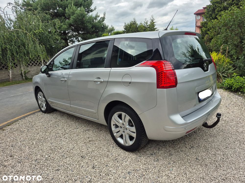Peugeot 5008 HDI FAP 150 Family Plus - 5