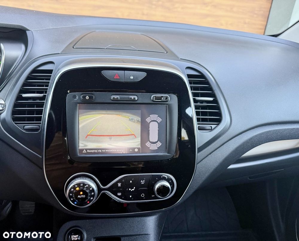Renault Captur ENERGY TCe 90 Start&Stop Luxe - 24