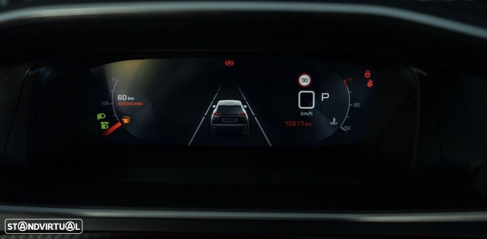 Peugeot 2008 1.5 BlueHDi Allure EAT8 - 4