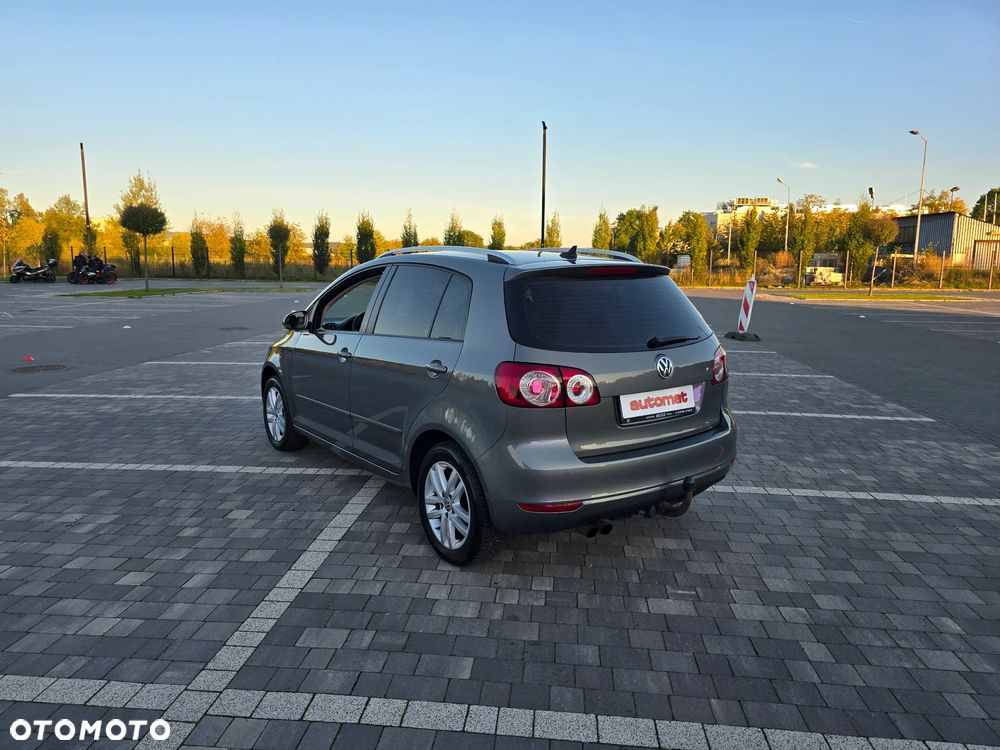 Volkswagen Golf Plus 2.0 TDI DSG Comfortline - 17