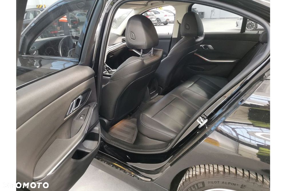 BMW Seria 3 - 7