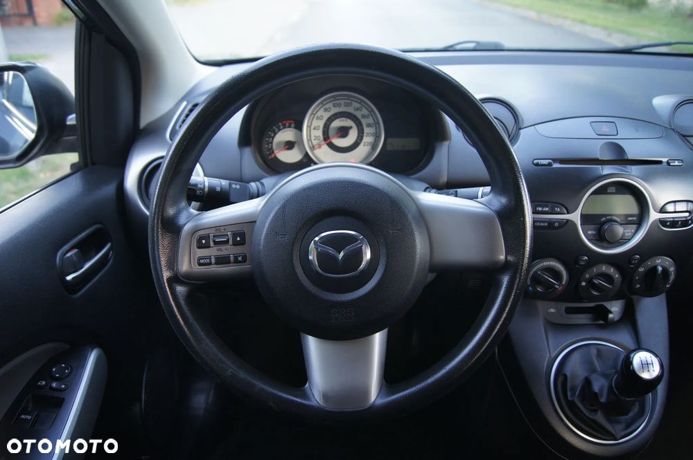 Mazda 2 1.3 MZR Active - 12