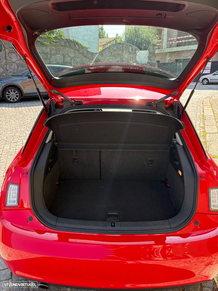 Audi A1 1.6 TDI Attraction - 9