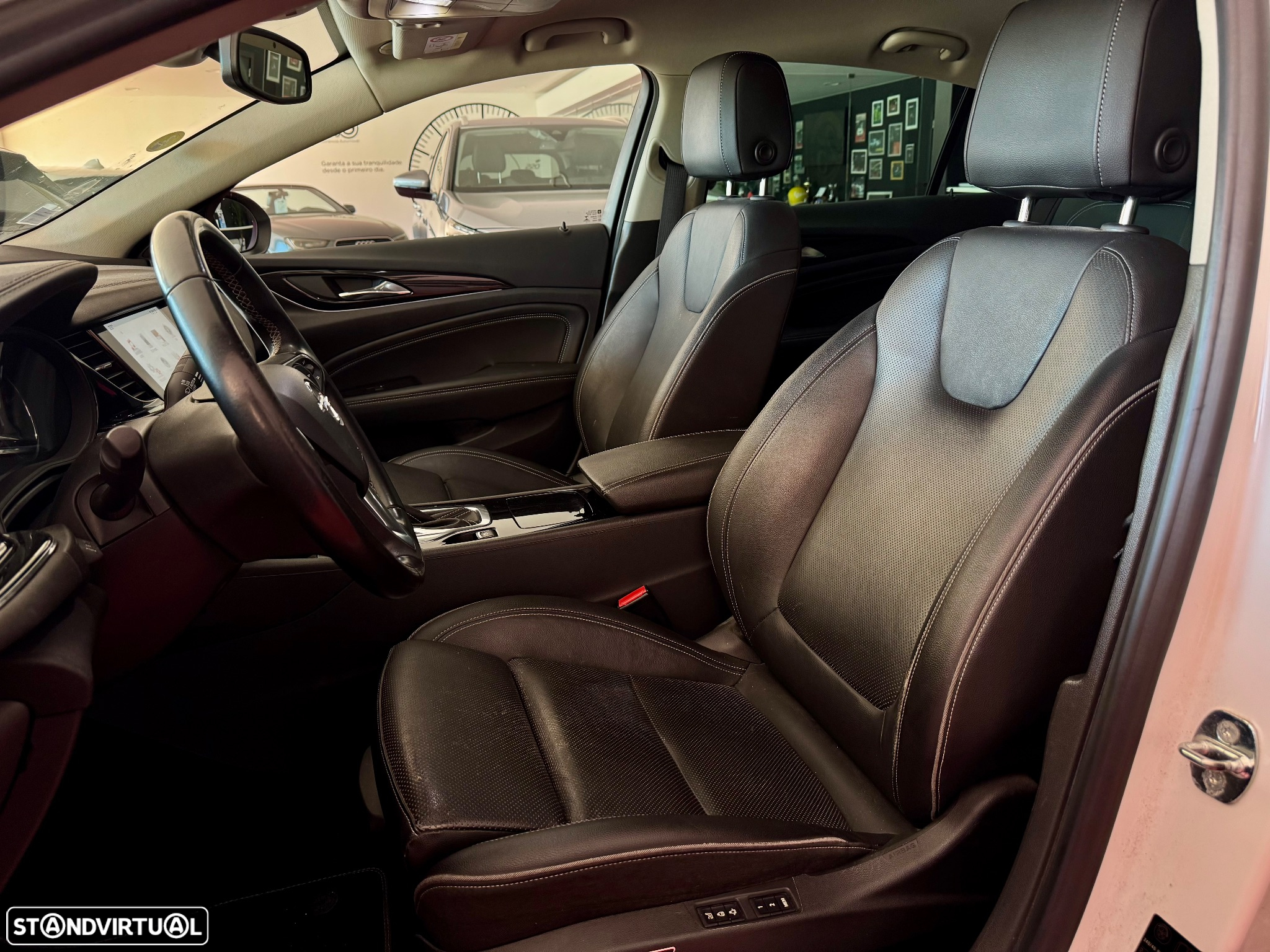 Opel Insignia Grand Sport 1.6 CDTi Business Edition Auto. - 2
