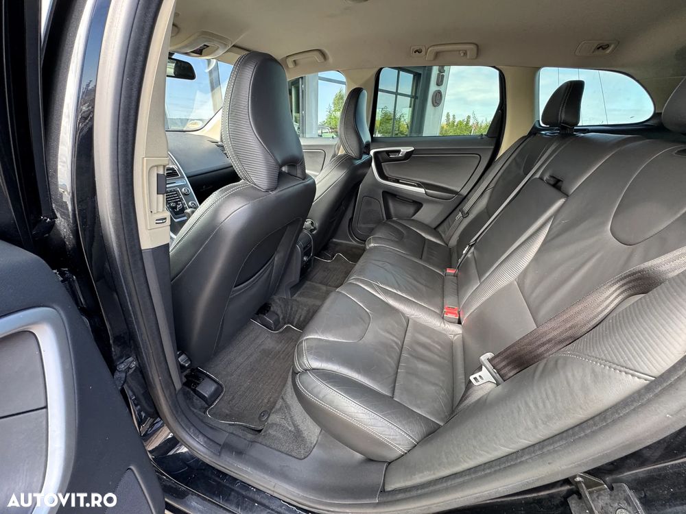 Volvo XC 60 D4 Rdesign - 16