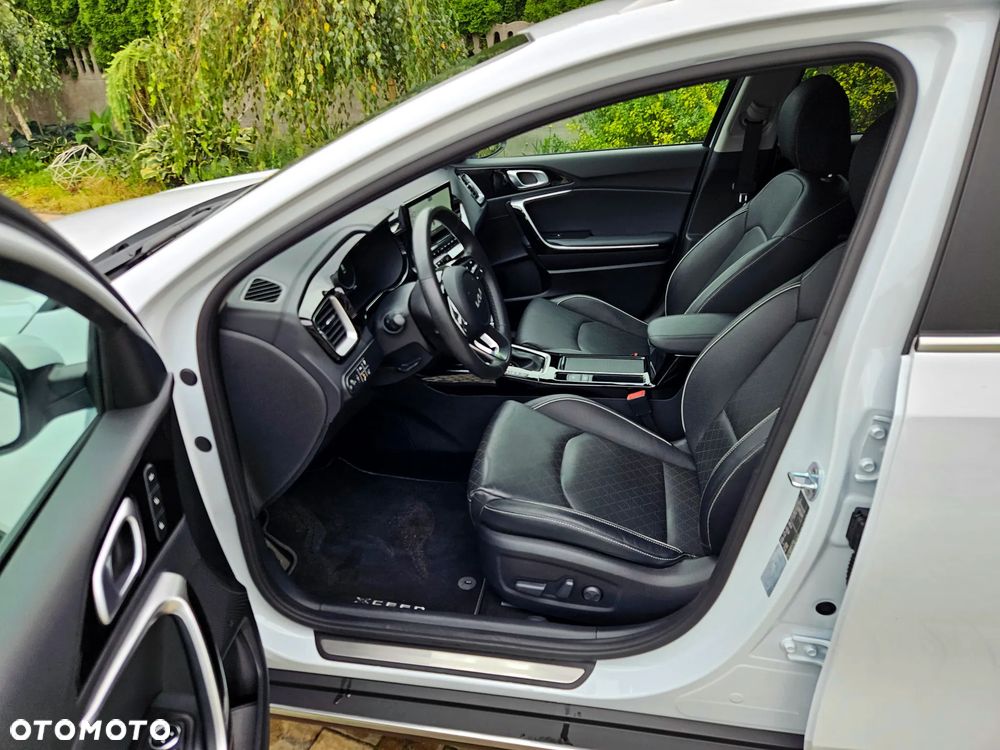 Kia XCeed 1.6 T-GDI L Business Line DCT - 18