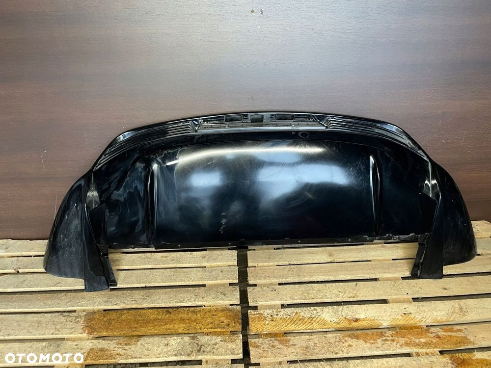 PORSCHE TAYCAN 9J1 DYFUZOR ZDERZAKA TYŁ 9J1807983F