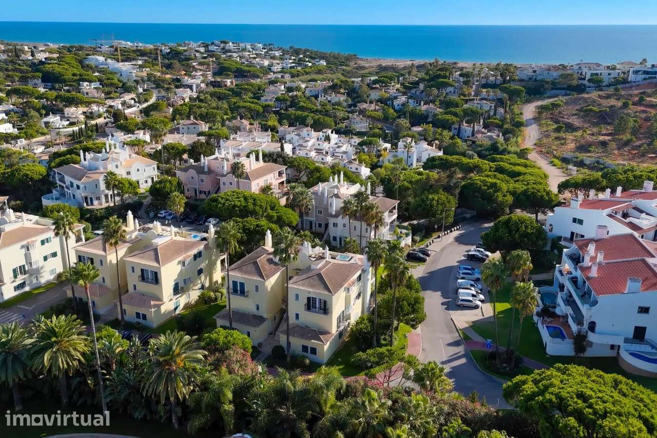 Apartamento T2 com terraço amplo virado a sul em Vale do Lobo, a 4 min - Grande imagem: 2/41