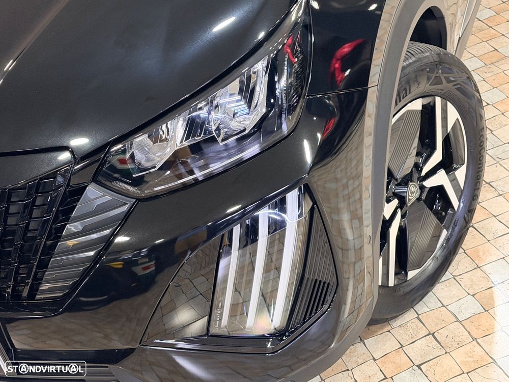 Peugeot e-2008 Allure - 18