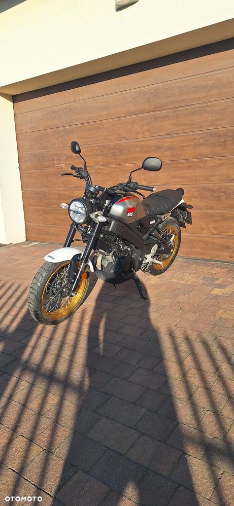Yamaha XSR - 3
