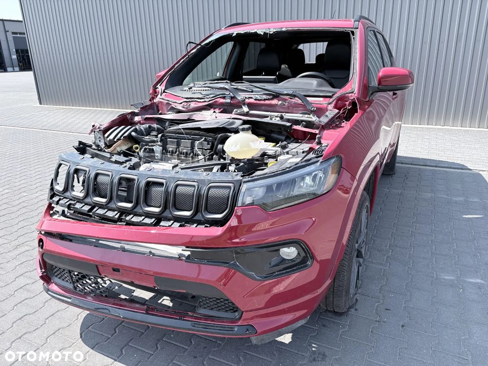 Jeep Compass - 10