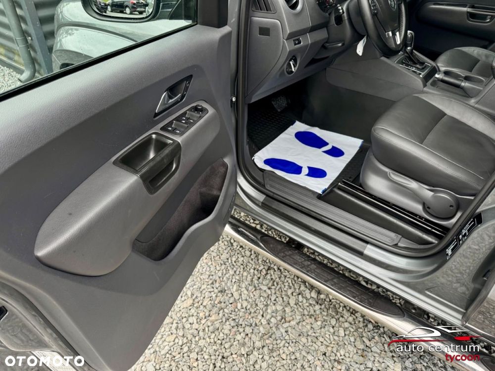 Volkswagen Amarok - 12