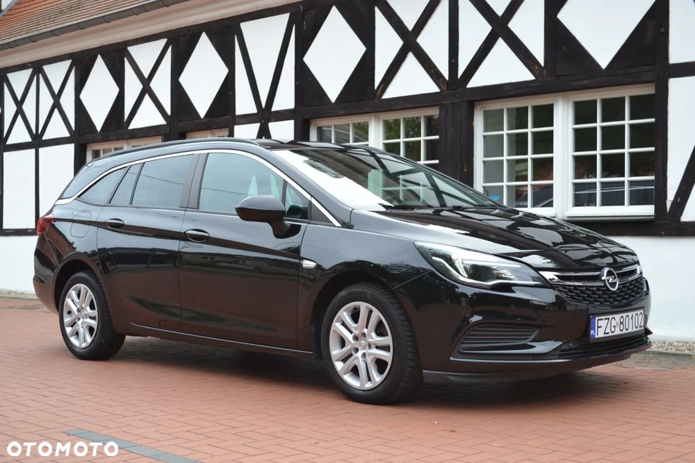 Opel Astra 1.6 CDTI Elite S&S - 36