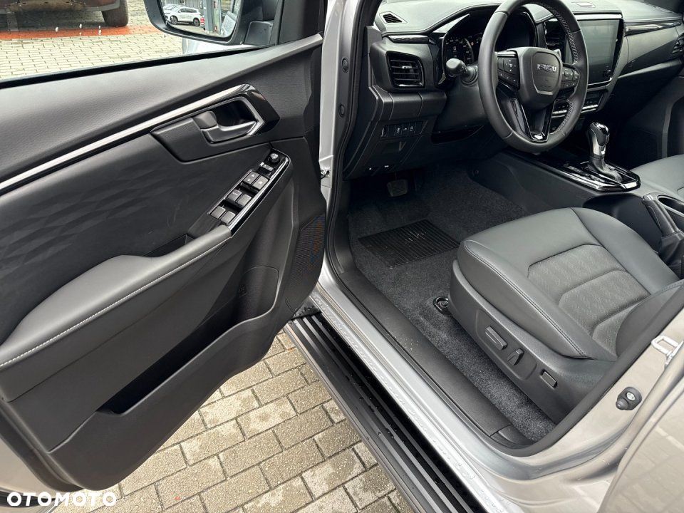 Isuzu D-Max - 10