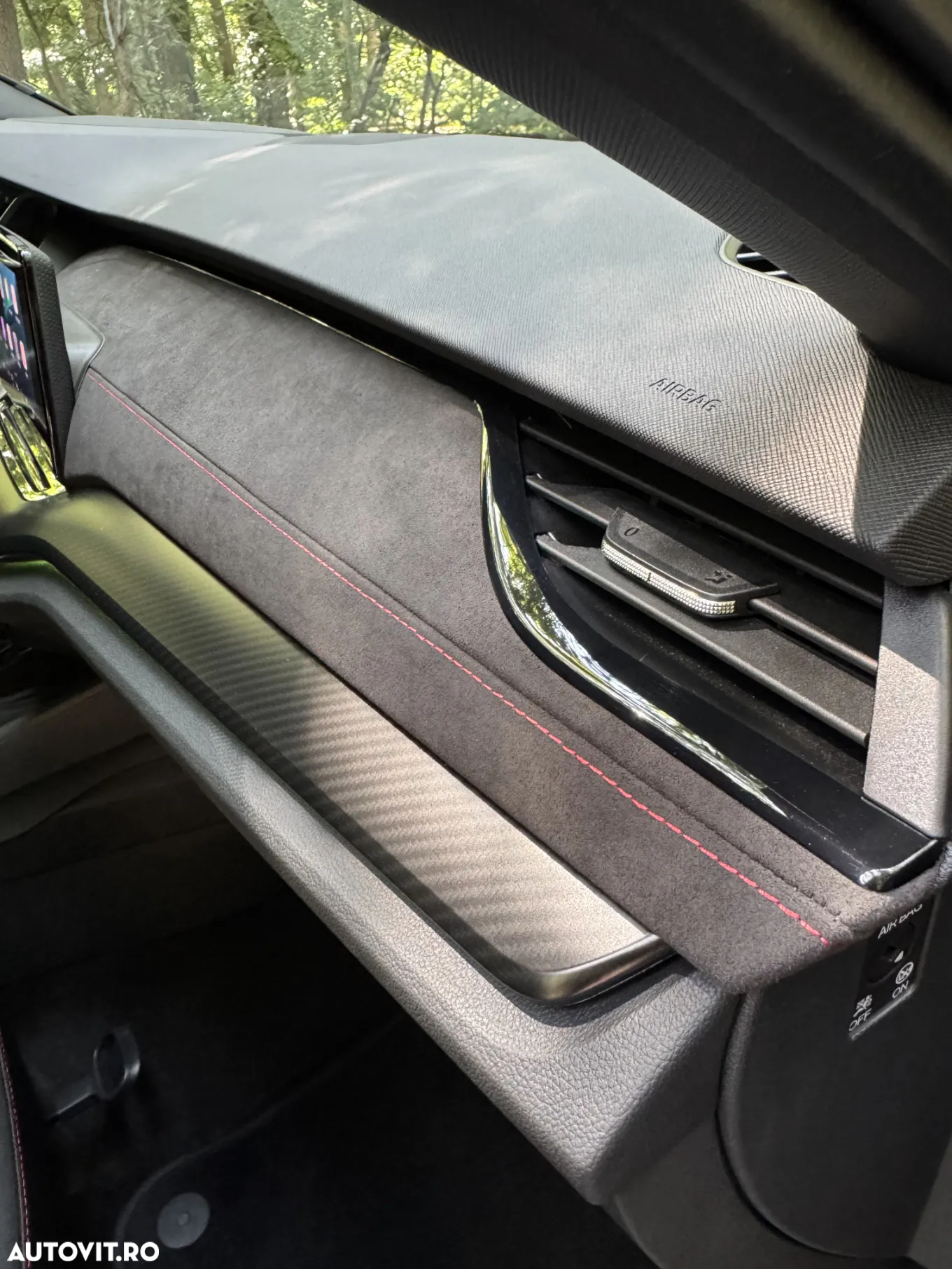 Skoda Octavia Combi 2.0 TSI DSG RS - 17