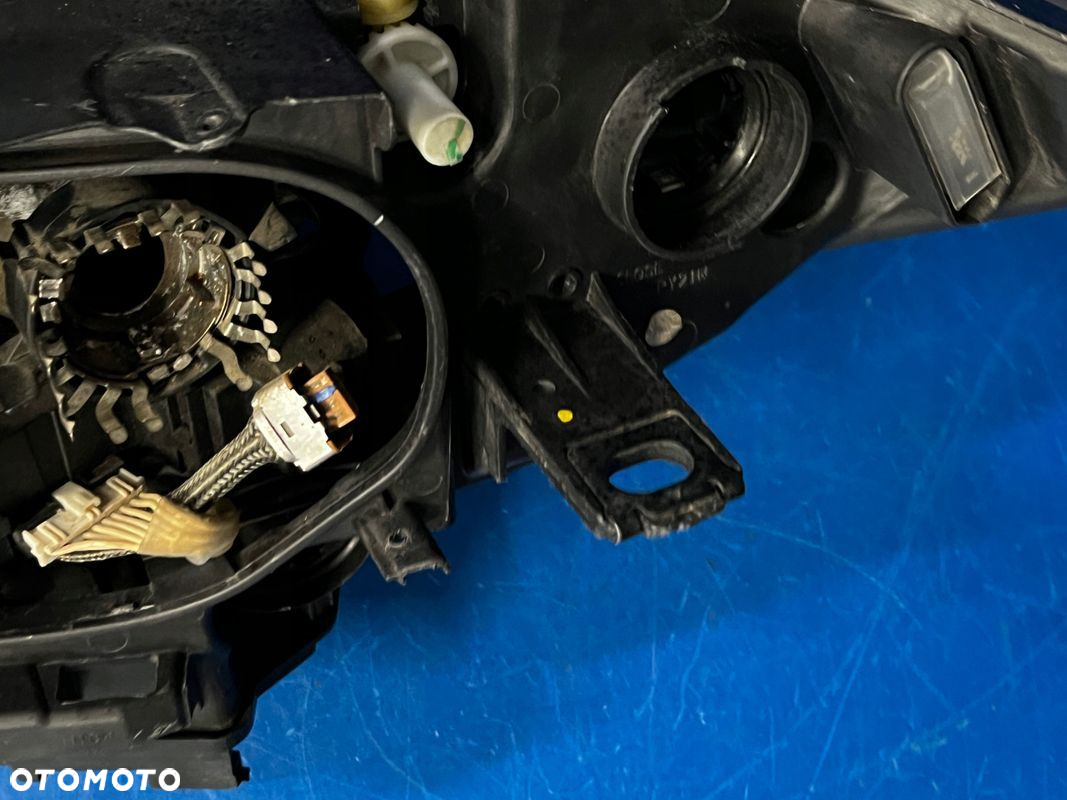 BI XENON BMW E81 E82 E87 DYNAMIC SKRETNA EUROPA - 8