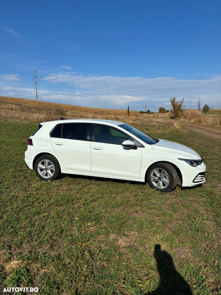 Volkswagen Golf 1.0 TSI Life - 2