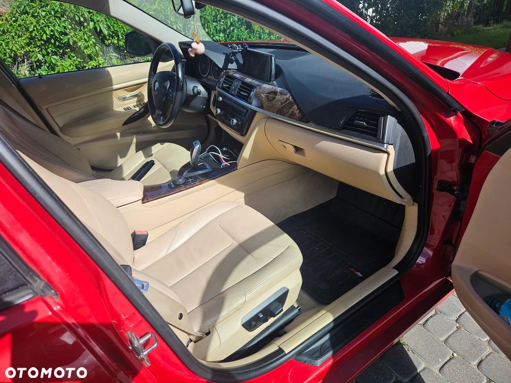 BMW Seria 3 328i - 11