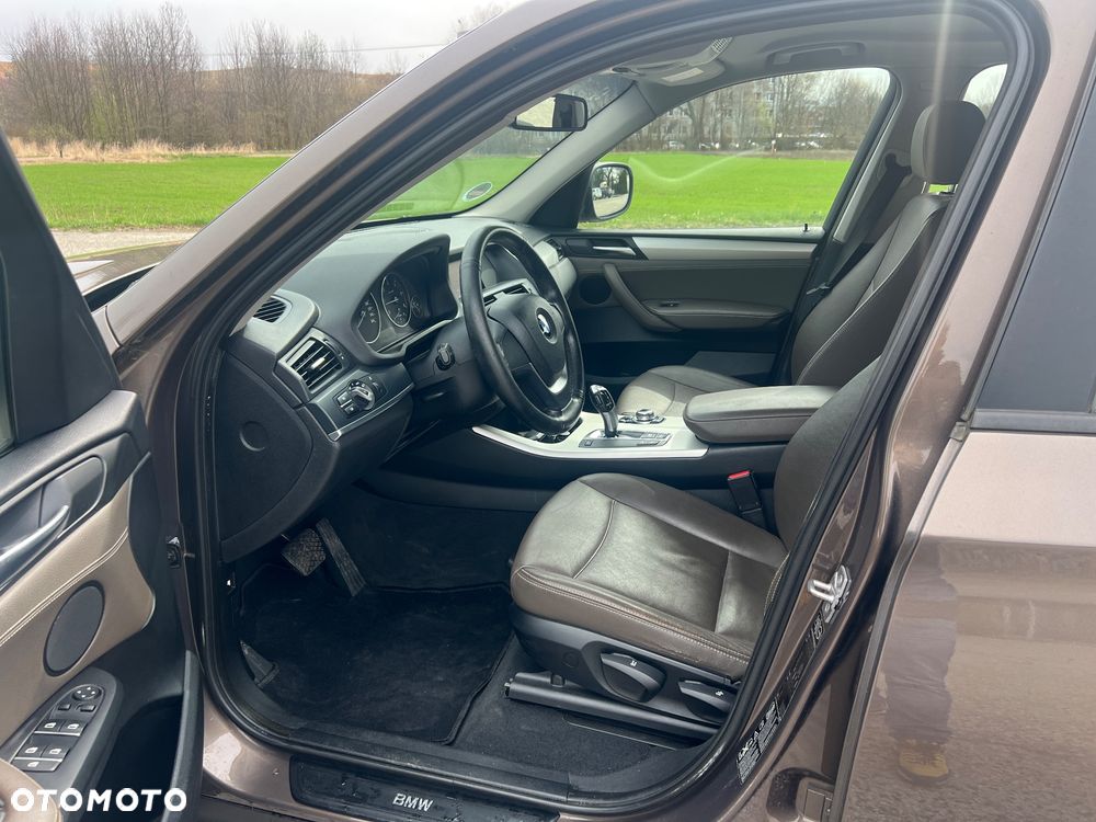 BMW X3 xDrive20d - 33