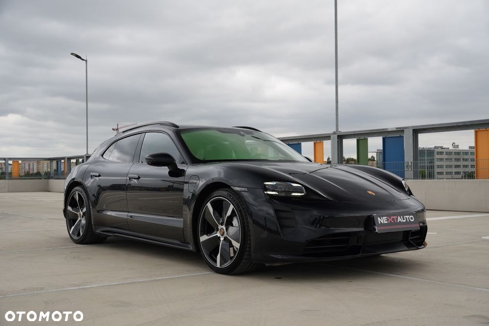 Porsche Taycan Turbo - 5