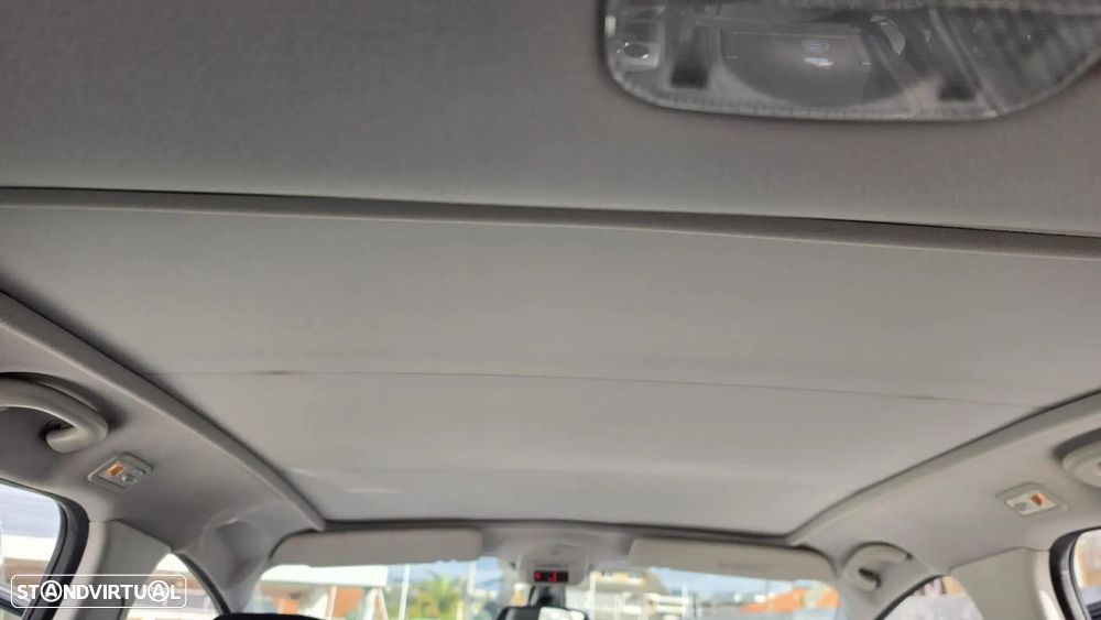 Peugeot 3008 1.6 HDi Allure - 21