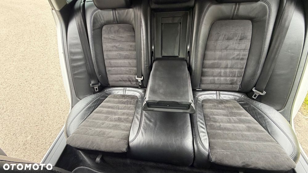Volkswagen Passat - 26