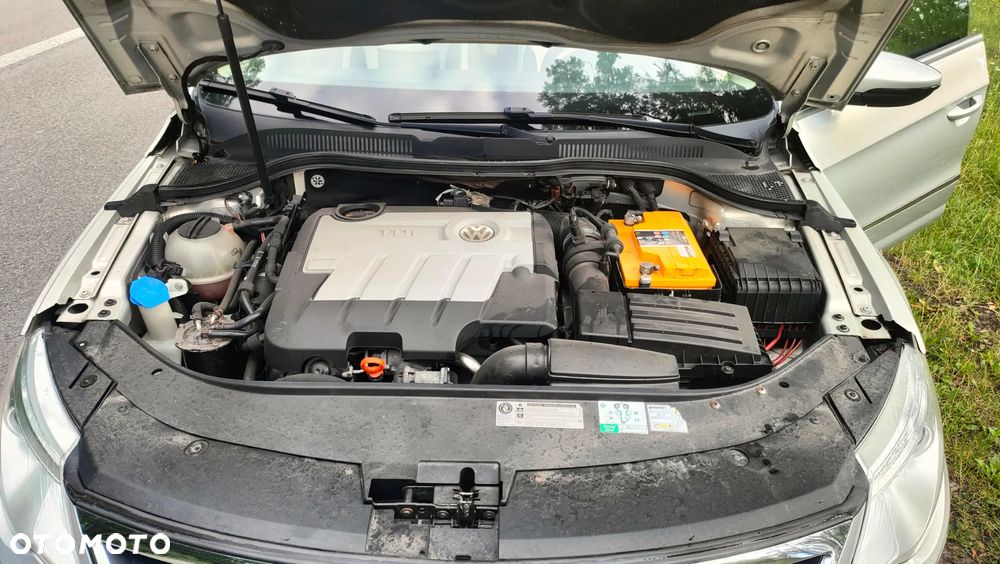 Volkswagen Passat CC - 8
