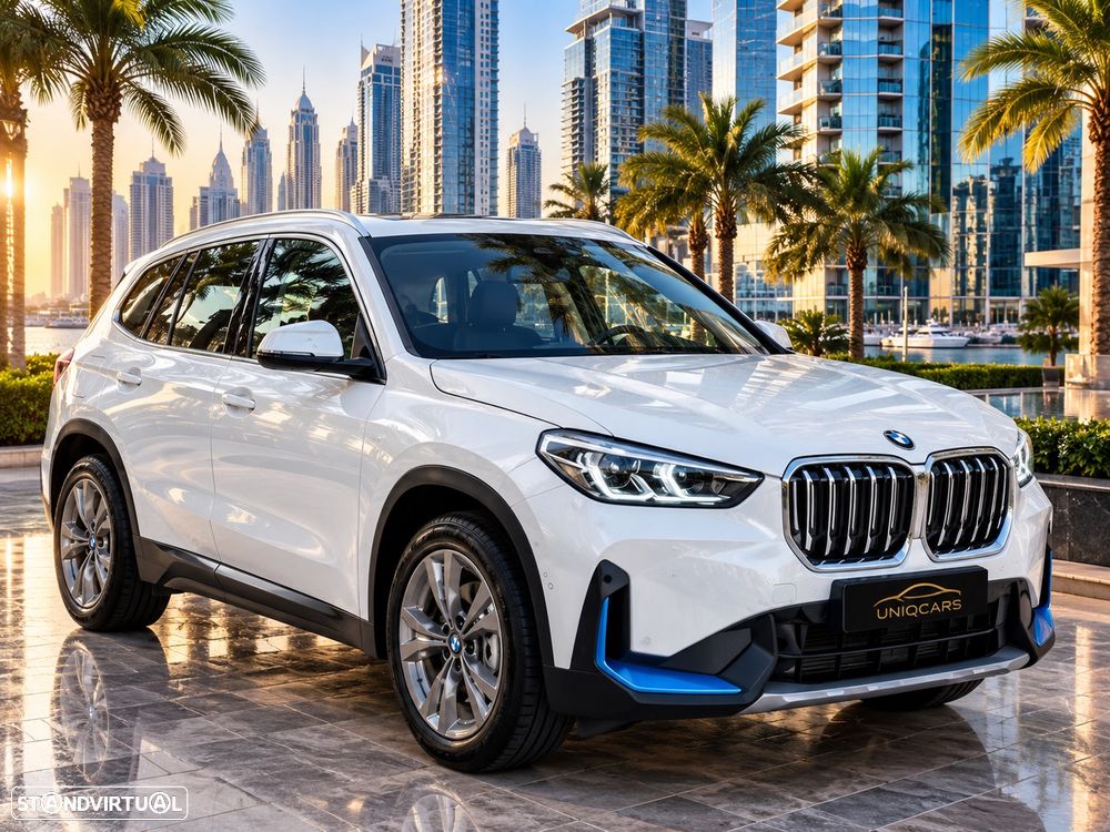 BMW iX1 xDrive30 Edição Desportiva M - 1
