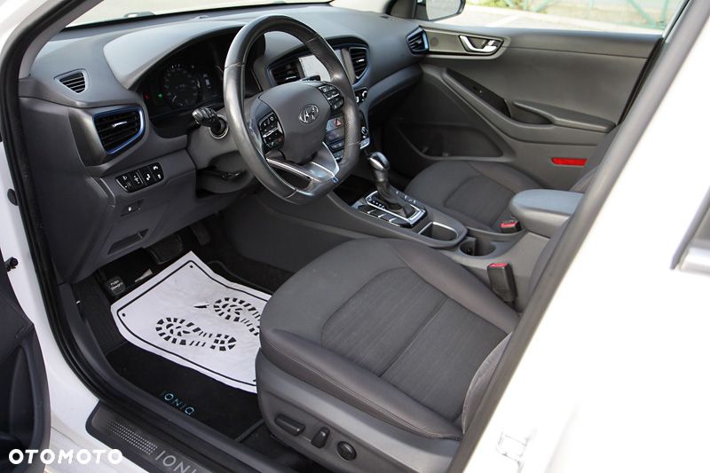 Hyundai IONIQ 1.6 GDI Premium - 7