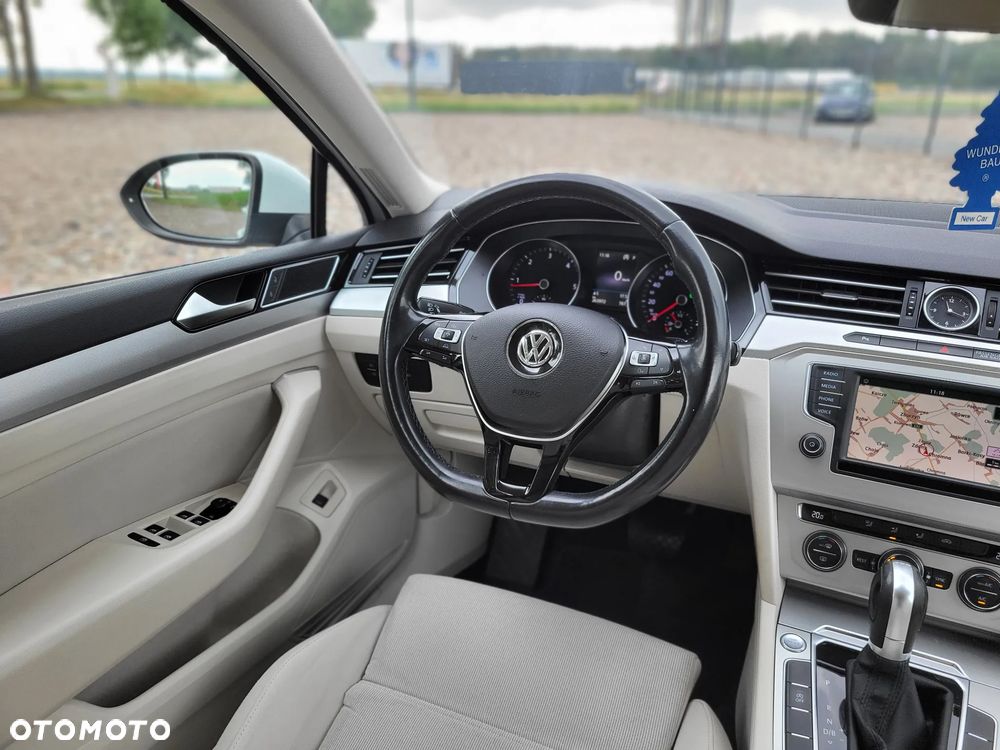 Volkswagen Passat 2.0 TDI BMT Comfortline DSG - 14