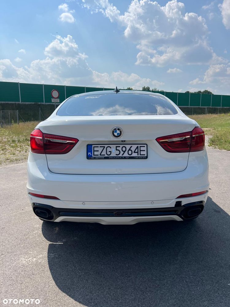 BMW X6 xDrive40d - 25