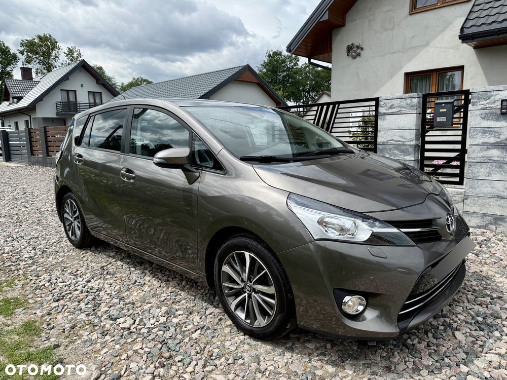 Toyota Verso 1.8 Prestige MS EU6 - 1